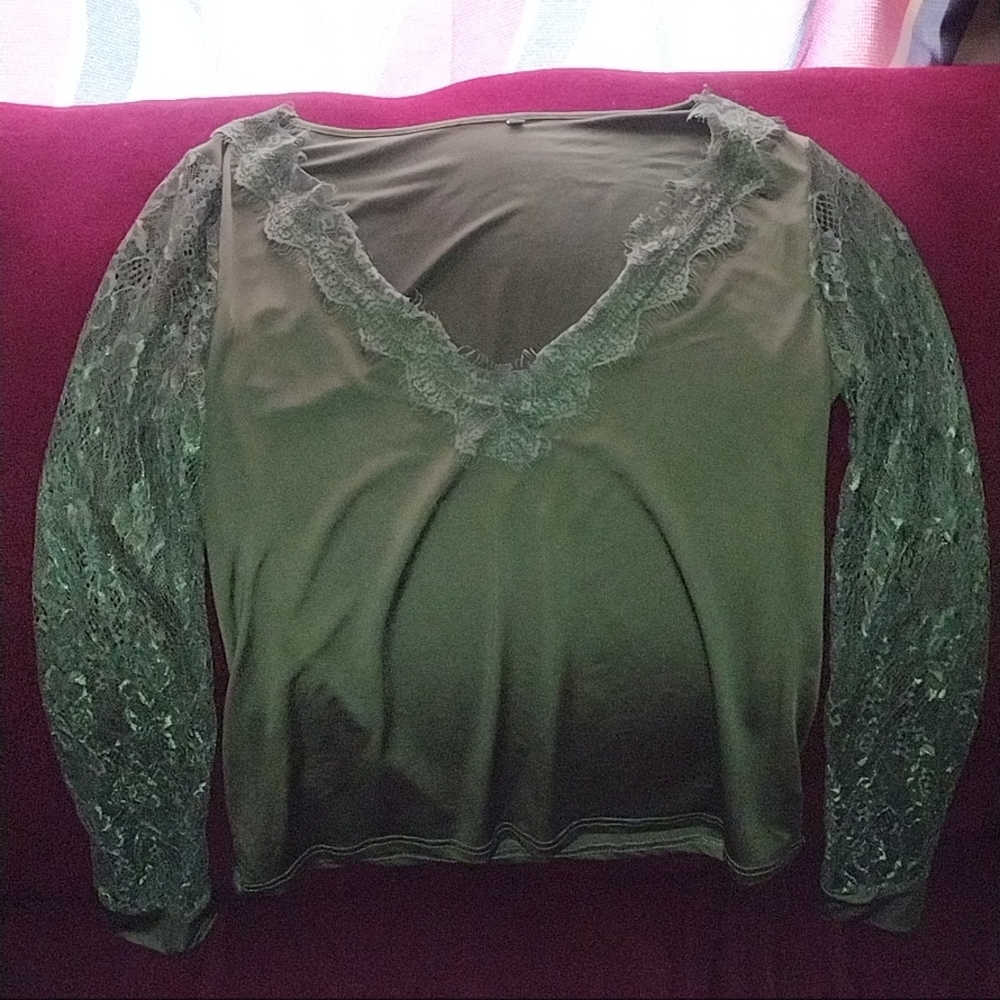 Elegant Lace Trim Green Top